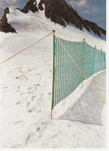 Sněhová zábrana PE 1,1 x 50,0 m s tyčkami, zelená