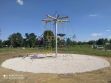 4652_07_Strom s ptačími hnízdy, dřevěné nosníky.jpg