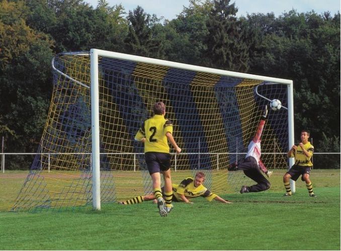 Futbalová bránková sieť PP 4 mm, dvojfarebná, hĺbka 2,0 x 2,0 m