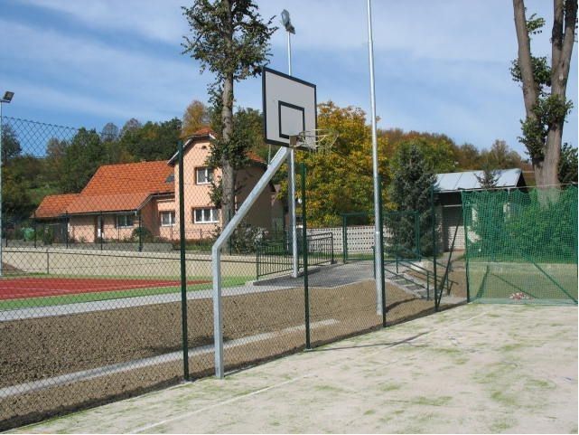 Basketbalová konštrukcia streetball vr. dosky, koša a siete